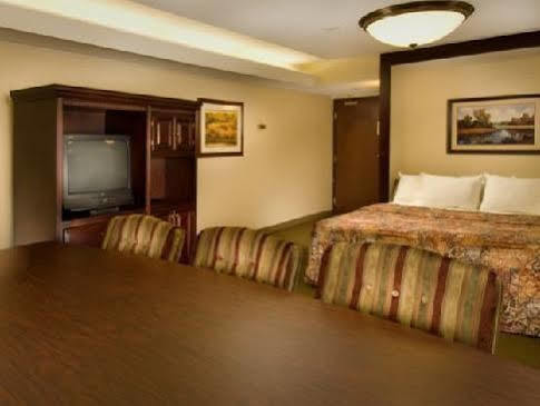 Drury Hotel 3*